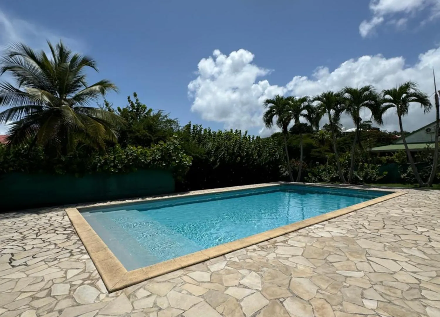 Charmant Studio Vue Mer Imprenable, Proche Plage Le Gosier  Apartment